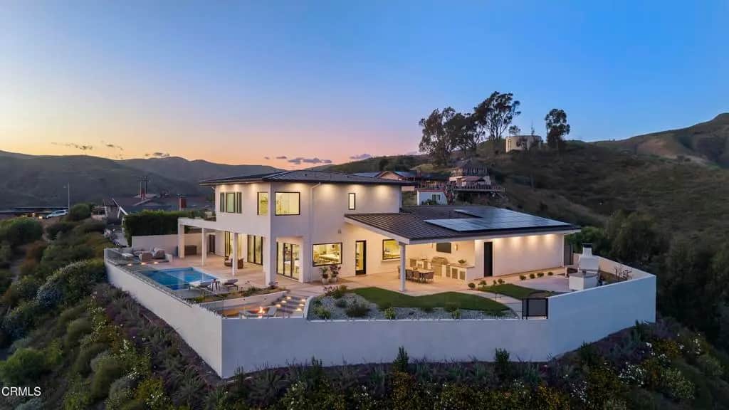 3254 Breaker Drive, Ventura, CA — listing photo 1
