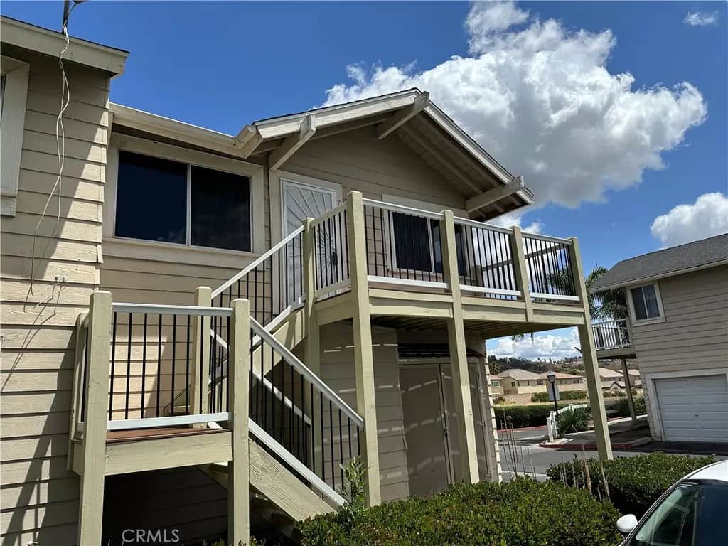 713 Walnut Drive 17, Lake Elsinore, CA — listing photo 1