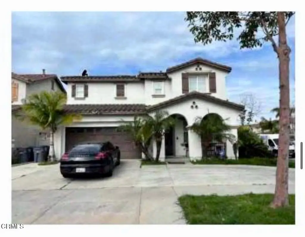 3001 Naples Drive, Oxnard, CA — listing photo 1