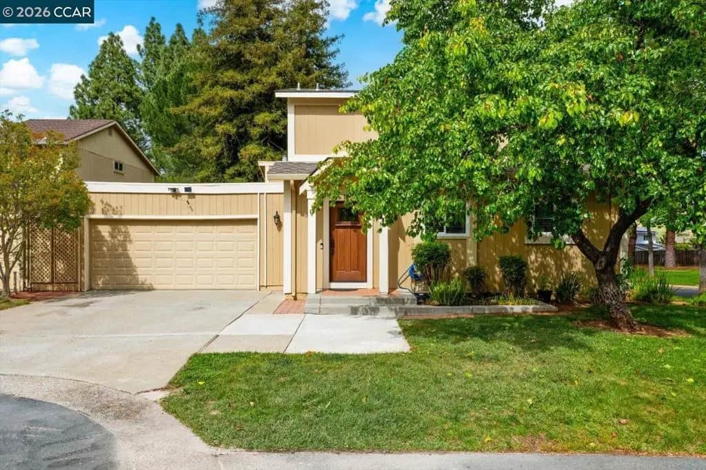 599 Mt Dell Dr, Clayton, CA — listing photo 1