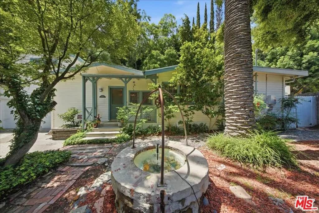 1551 N Beverly Glen Boulevard, Los Angeles, CA — listing photo 1