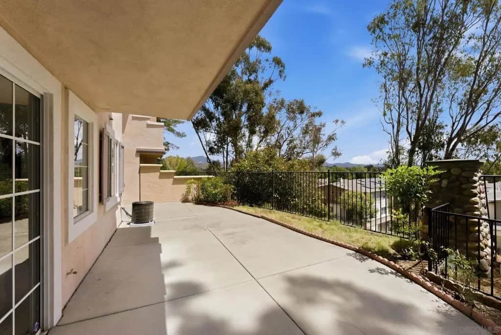 12041 Tivoli Park Row 2, San Diego, CA — listing photo 1