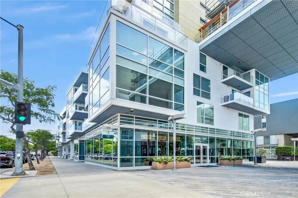 1705 Ocean Avenue 210, Santa Monica, CA — listing photo 1