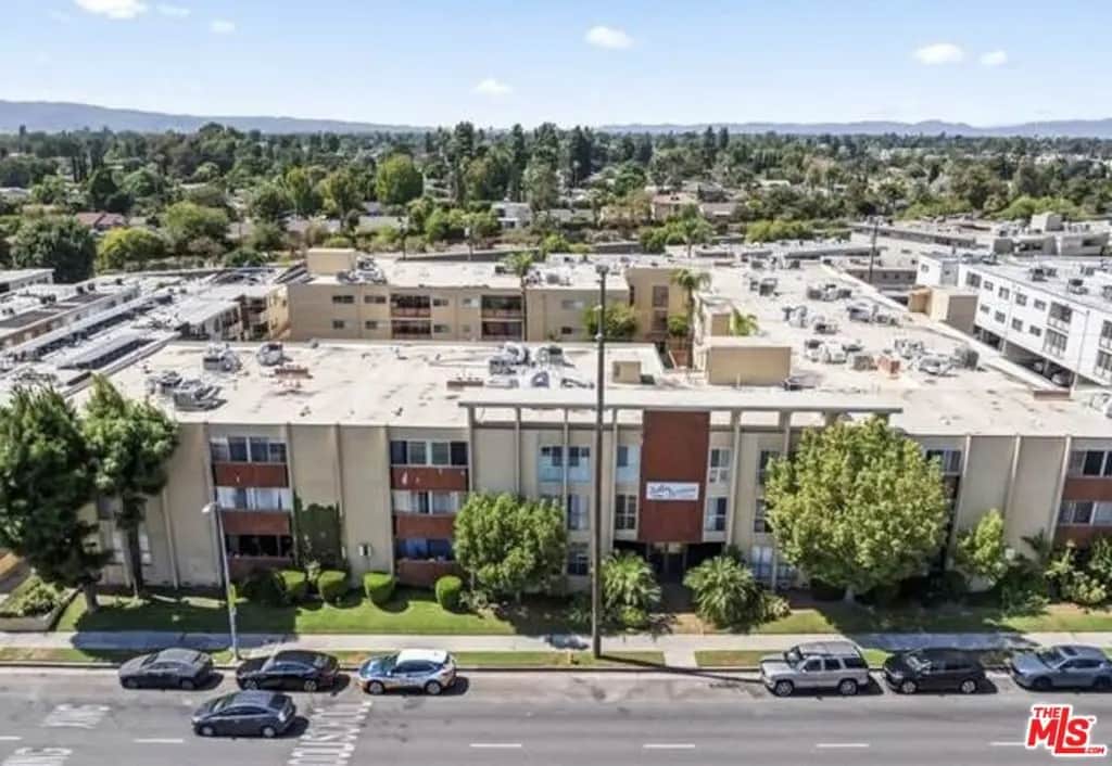 6225 Coldwater Canyon Avenue 112, North Hollywood, CA — listing photo 1