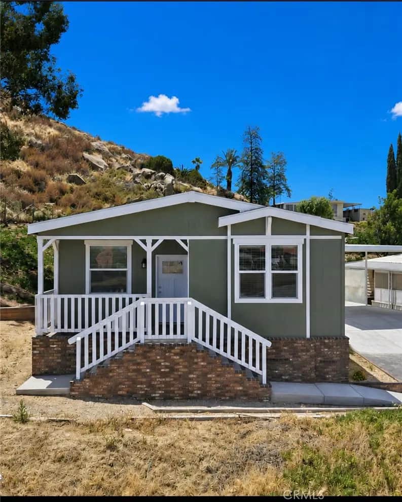1536 S state Street 112, Hemet, CA — listing photo 1