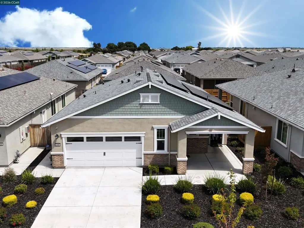 2080 Park Pl, Rio Vista, CA — listing photo 1