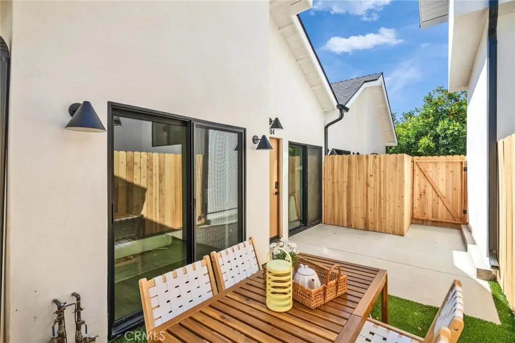 1604 N Kingsley, Los Angeles, CA — listing photo 1