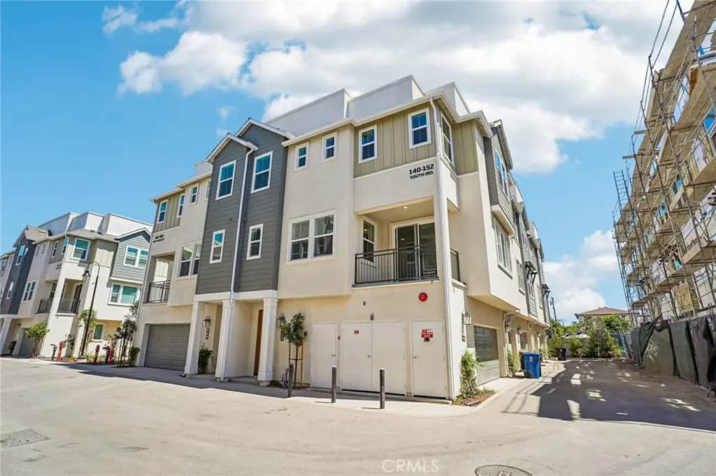 965 W Dhalia Street, Compton, CA — listing photo 1