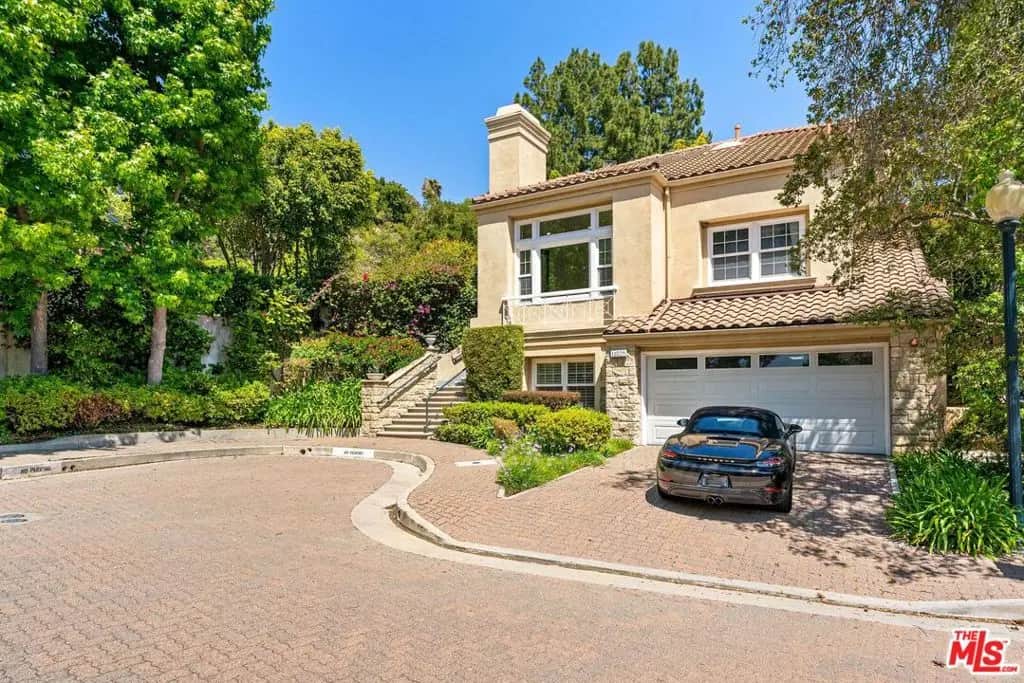 11829 Henley Lane, Los Angeles, CA — listing photo 1
