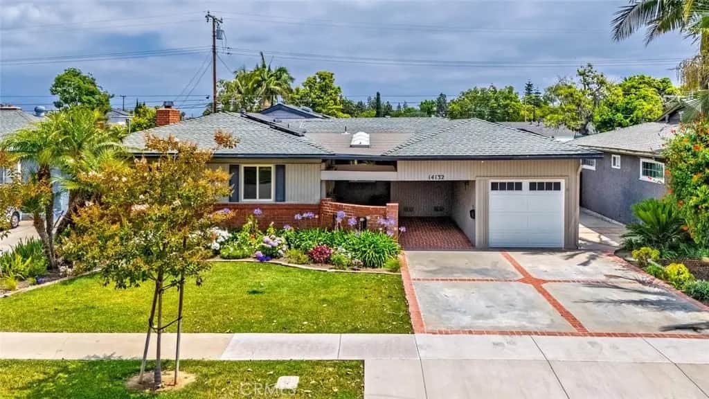 14132 Carfax, Tustin, CA — listing photo 1