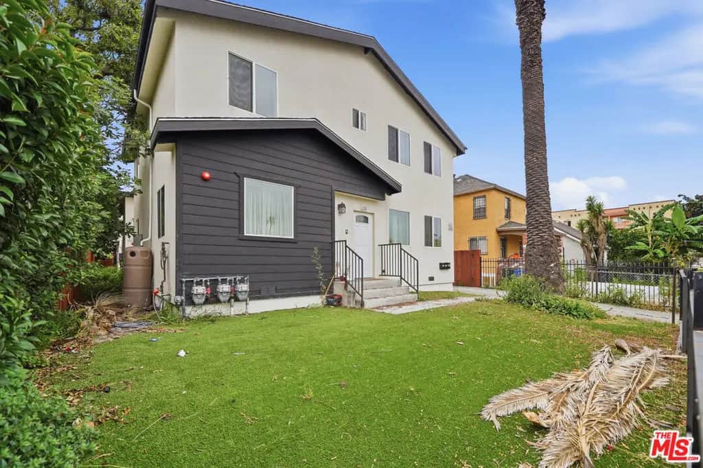 222 W 80th Street, Los Angeles, CA — listing photo 1