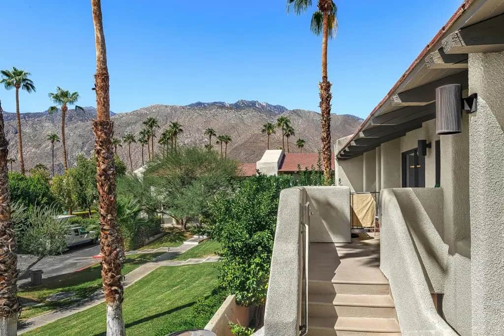 353 N Hermosa Drive 9c2, Palm Springs, CA — listing photo 1