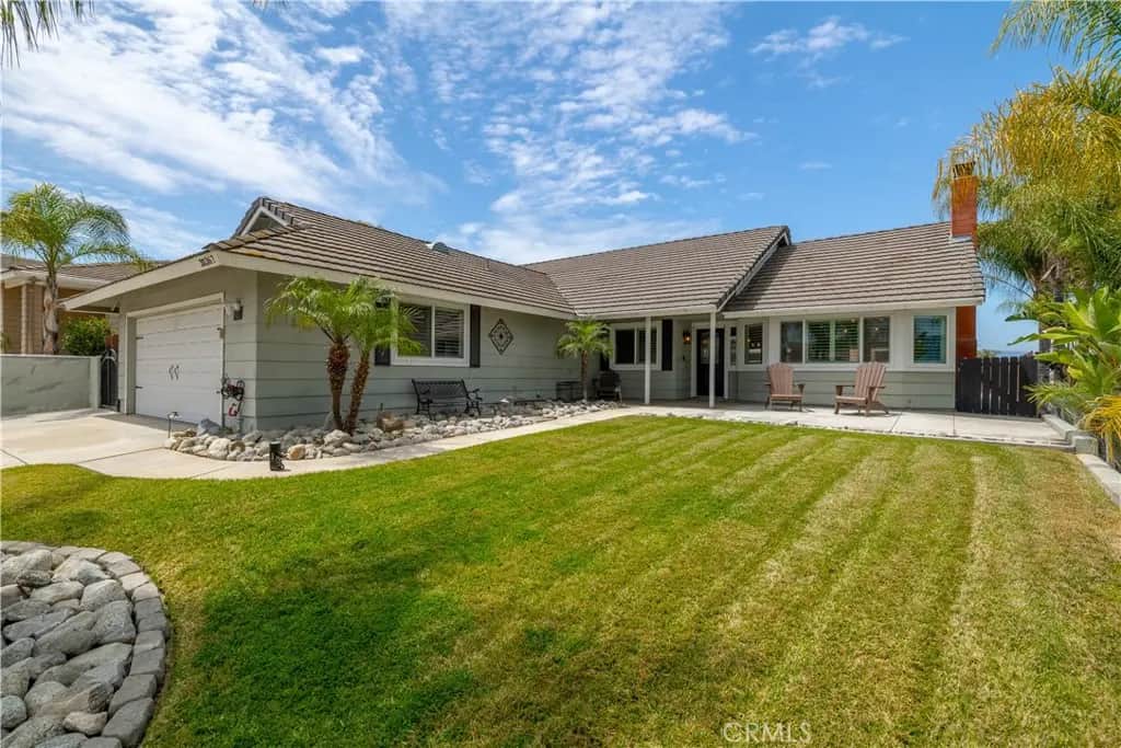 30367 Big River, Canyon Lake, CA — listing photo 1