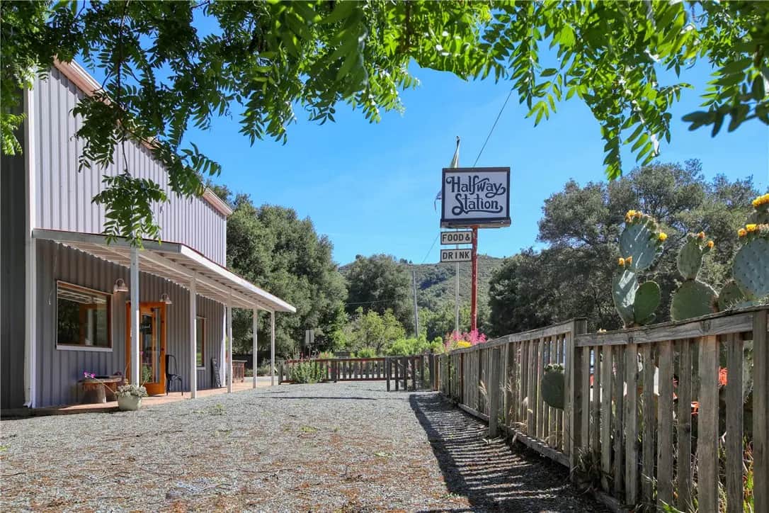 15050 Morro Road, Atascadero, CA — listing photo 1