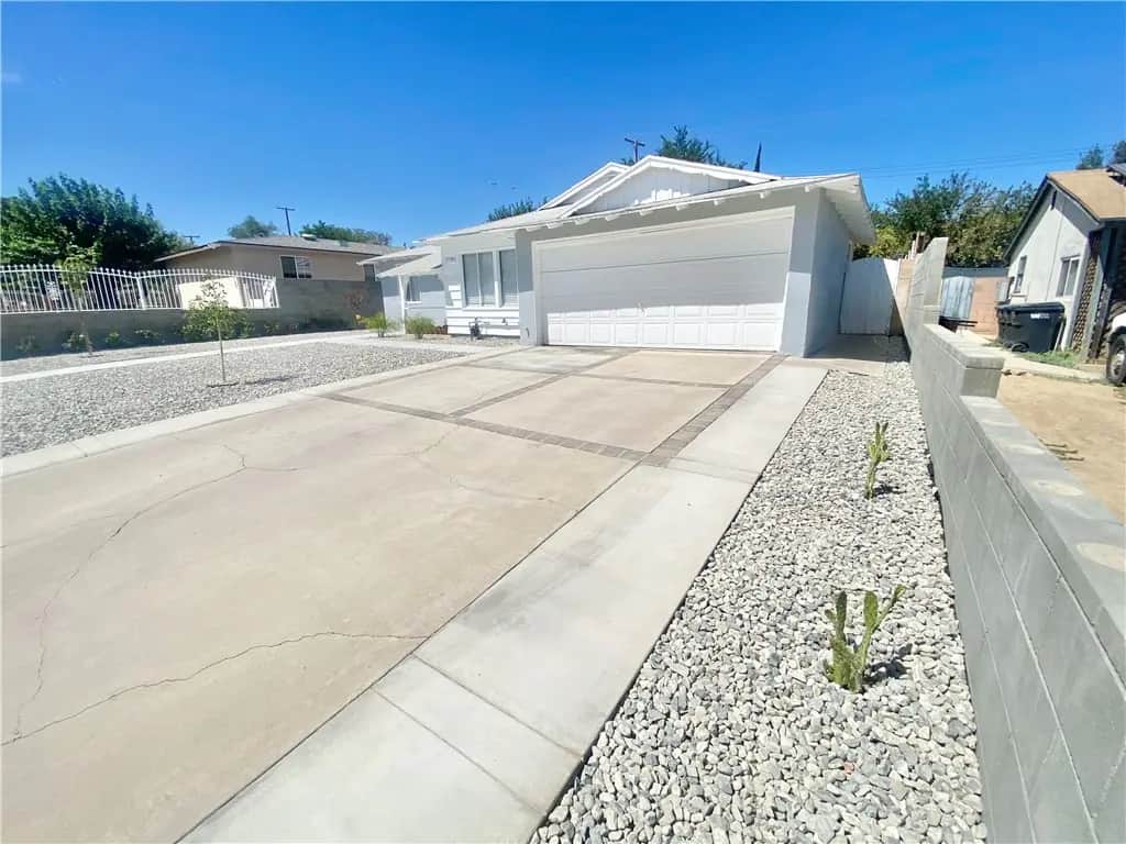 37509 Larkin, Palmdale, CA — listing photo 1