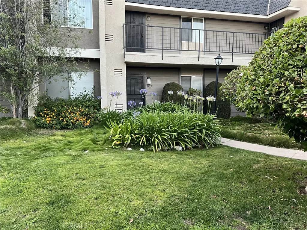 1135 Rosecrans, Fullerton, CA — listing photo 1