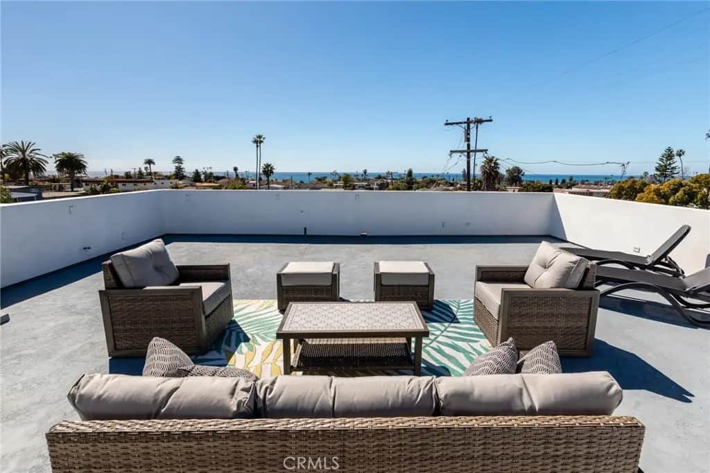 140 W Canada #B, San Clemente, CA — listing photo 1