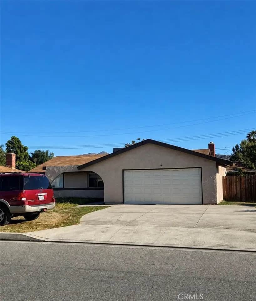 40557 Mayberry Avenue, Hemet, CA — listing photo 1