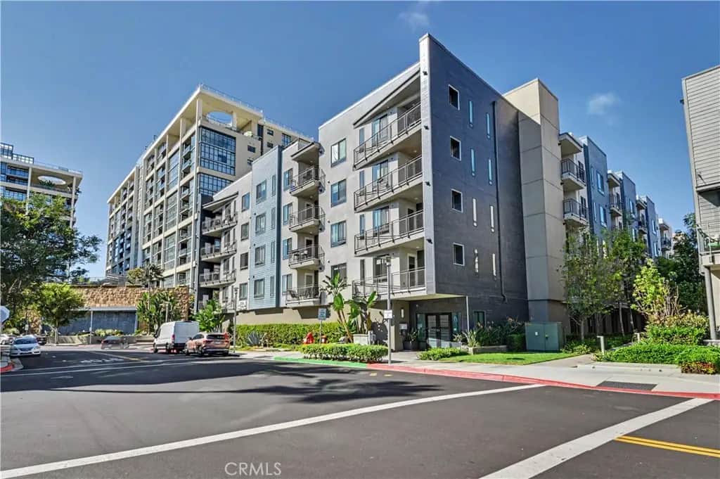 1304 Nolita, Irvine, CA — listing photo 1