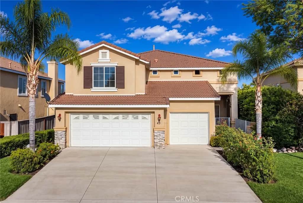 43 Villa Valtelena, Lake Elsinore, CA — listing photo 1