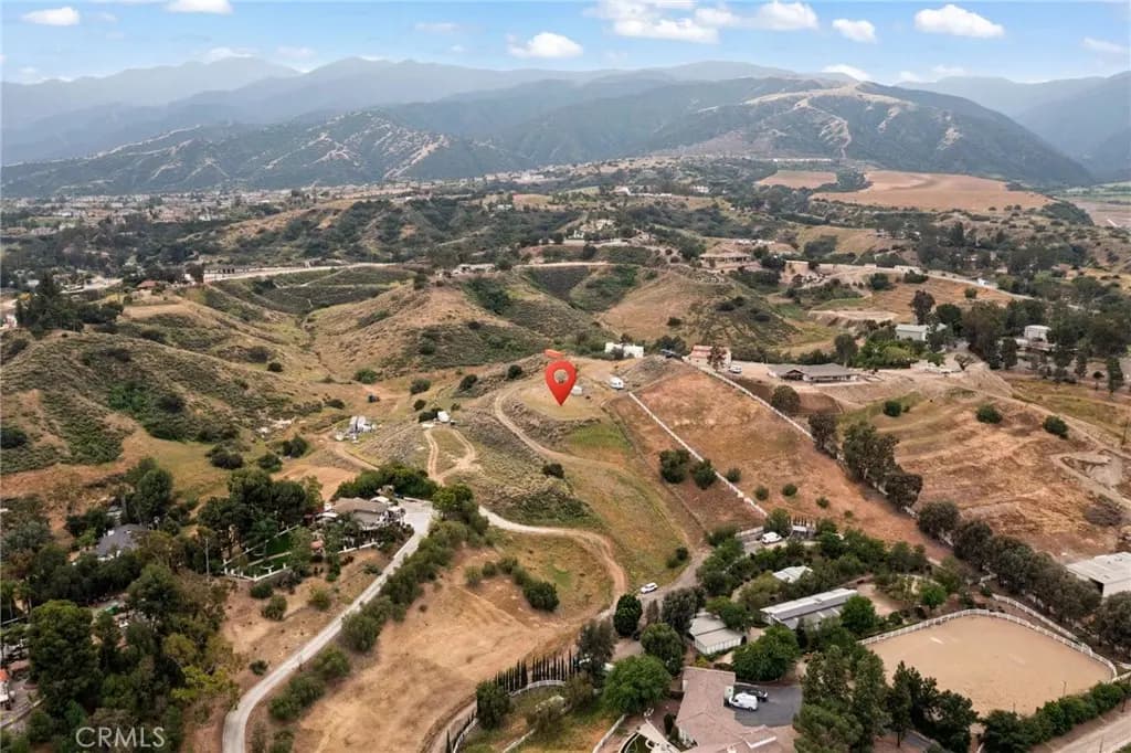 8305 Gambier, Corona, CA — listing photo 1