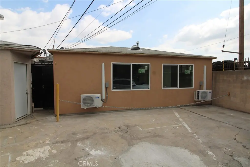 4986 Southern Avenue E, South Gate, CA — listing photo 1