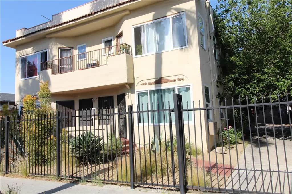 7024 Middleton Street B, Huntington Park, CA — listing photo 1