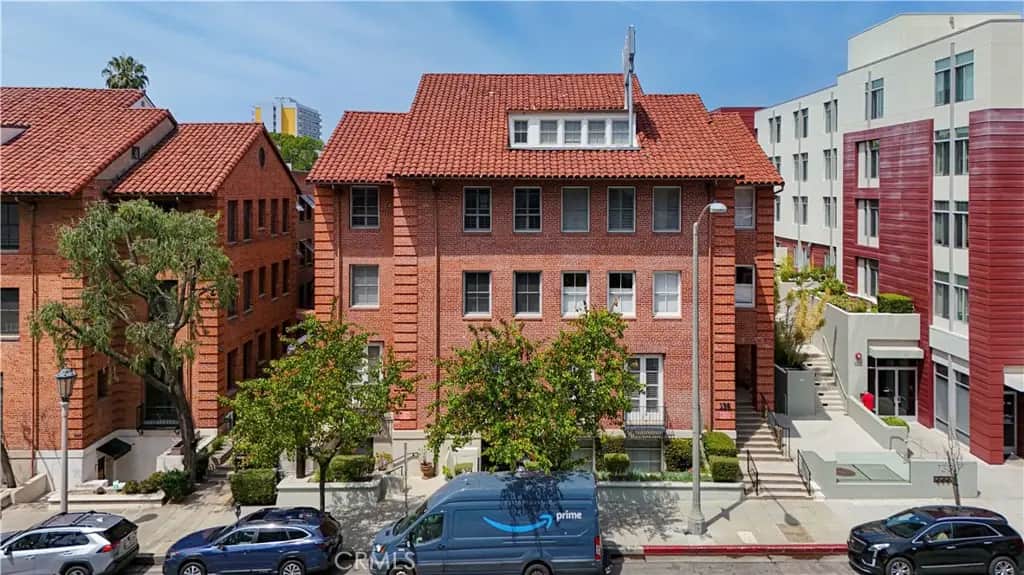 139 S Los Robles Ave 104, Pasadena, CA — listing photo 1