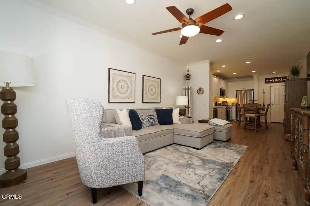 1901 Victoria Avenue 115, Oxnard, CA — listing photo 1