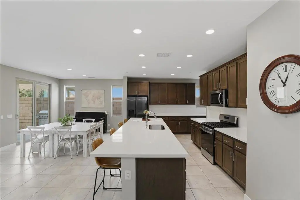 73721 Raphael Drive, Palm Desert, CA — listing photo 1