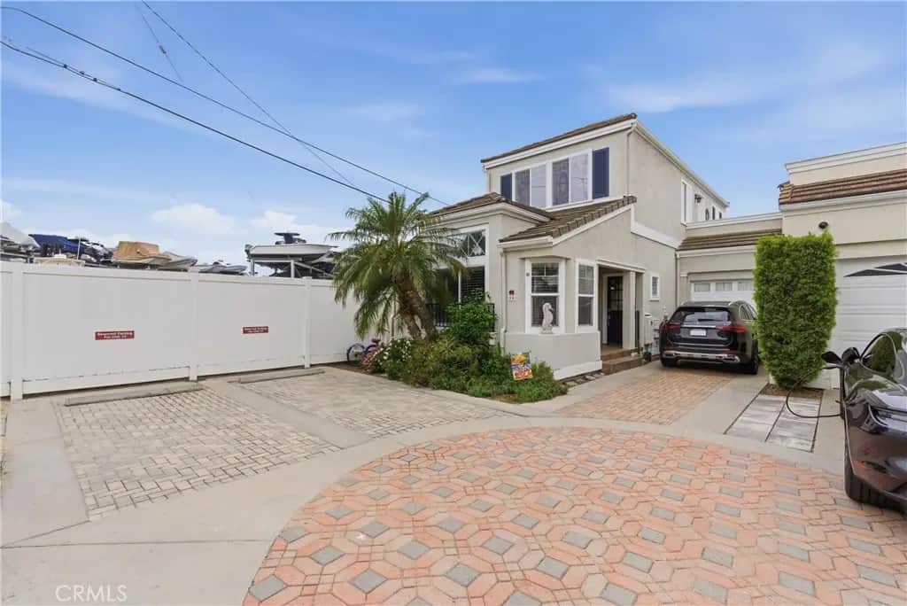 700 Lido Park Drive 14, Newport Beach, CA — listing photo 1