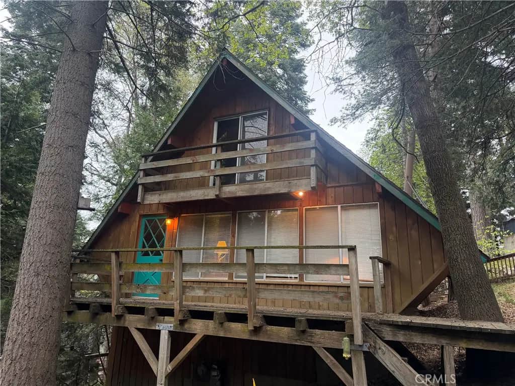 679 Pinnacle, Lake Arrowhead, CA — listing photo 1