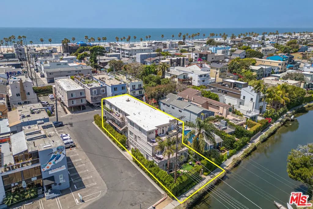 3005 Grand Canal, Venice, CA — listing photo 1