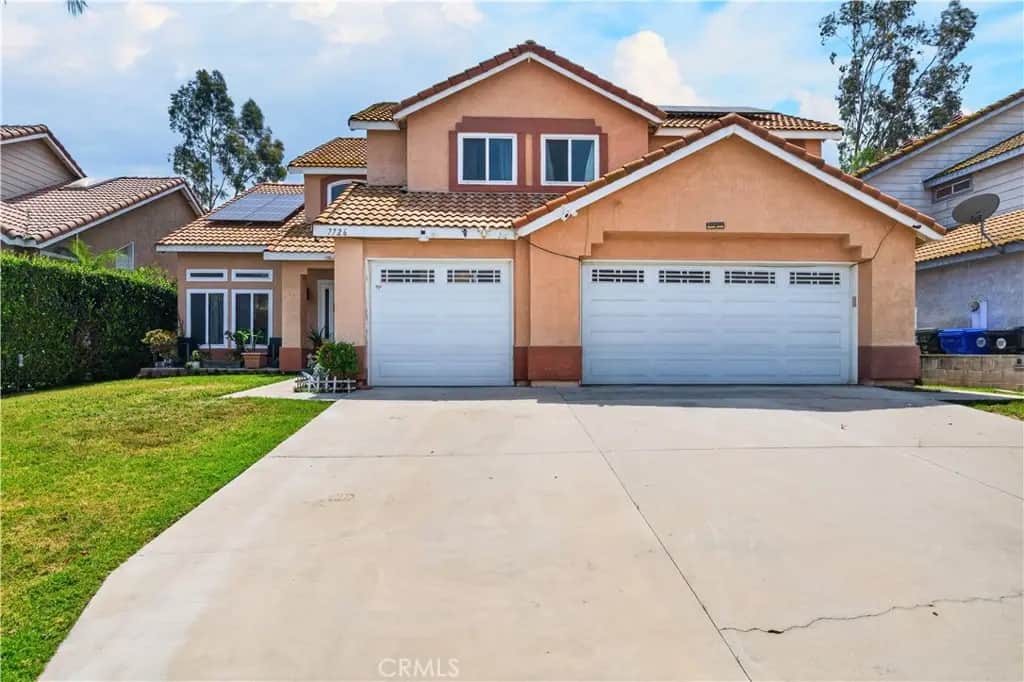 7726 Whitney Drive, Jurupa Valley, CA — listing photo 1