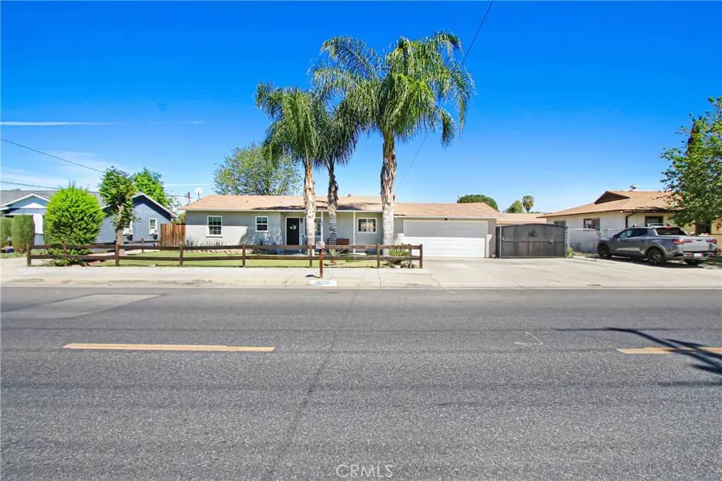 40796 E Whittier, Hemet, CA — listing photo 1