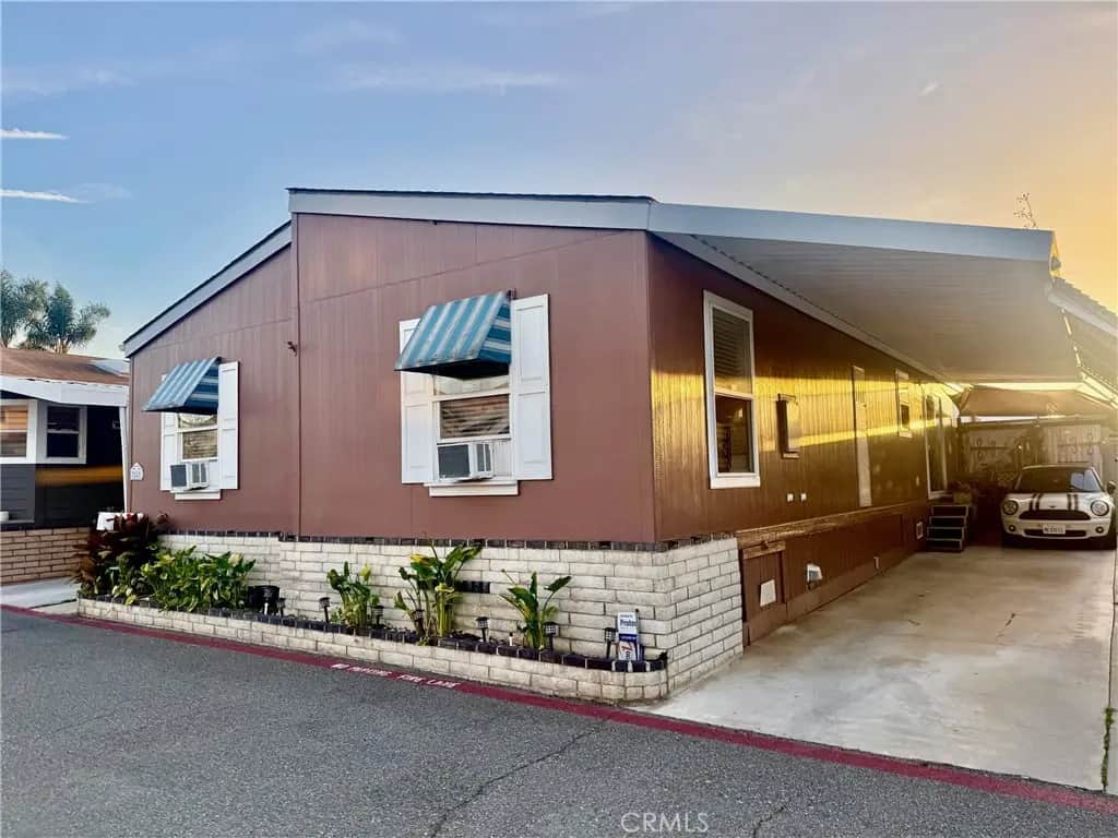 6301 Warner Avenue 54, Huntington Beach, CA — listing photo 1