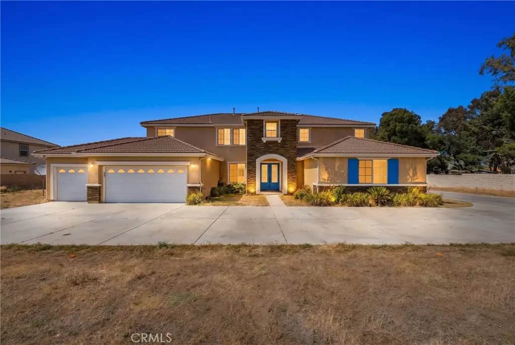 658 E Lago Lindo Rd, Palmdale, CA — listing photo 1
