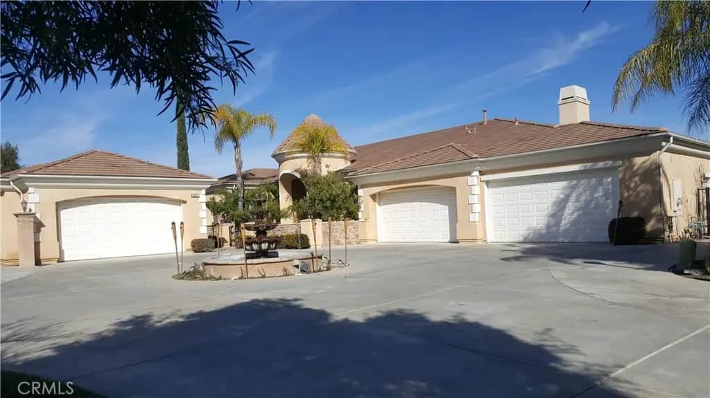 4007 Suzie Circle, Corona, CA — listing photo 1