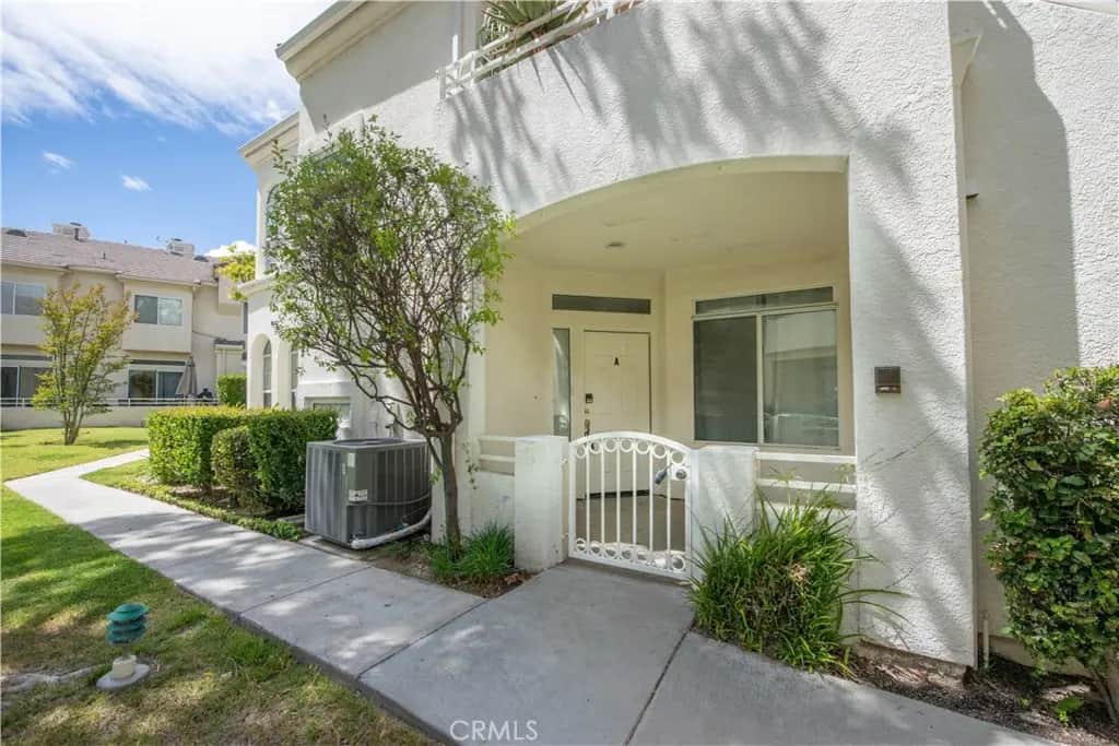 25554 Hemingway A, Stevenson Ranch, CA — listing photo 1