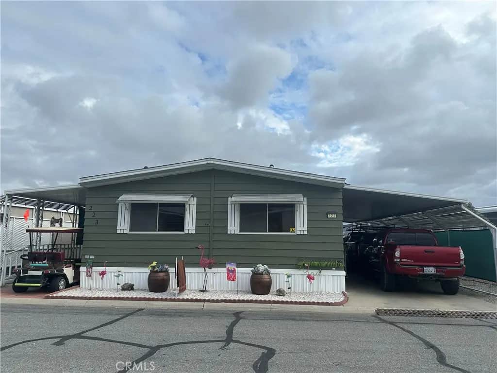 5001 W Florida Avenue 223, Hemet, CA — listing photo 1