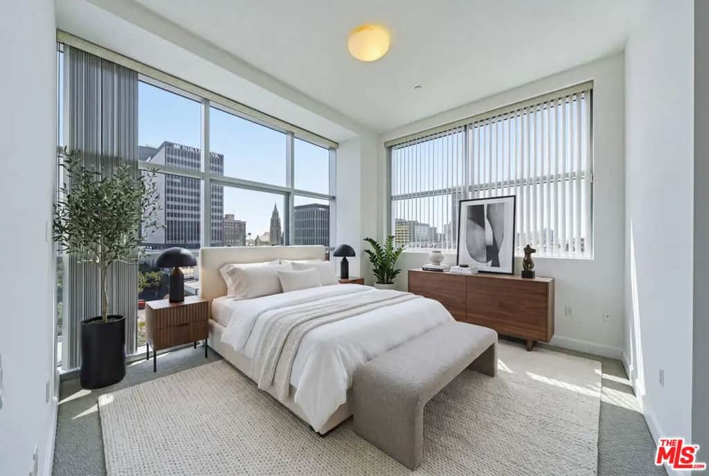 3223 W 6th Street 605, Los Angeles, CA — listing photo 1