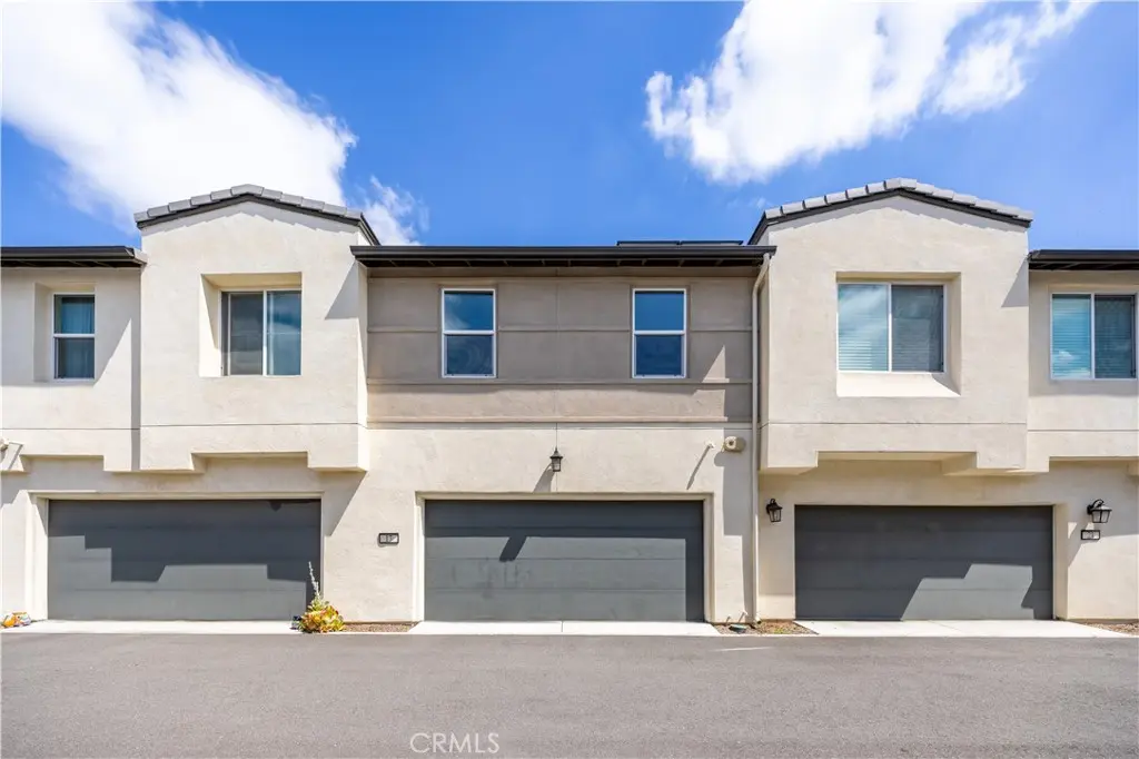 17 Aria, South El Monte, CA — listing photo 1