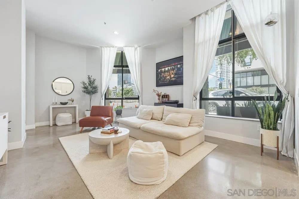 1400 Broadway 1102, San Diego, CA — listing photo 1