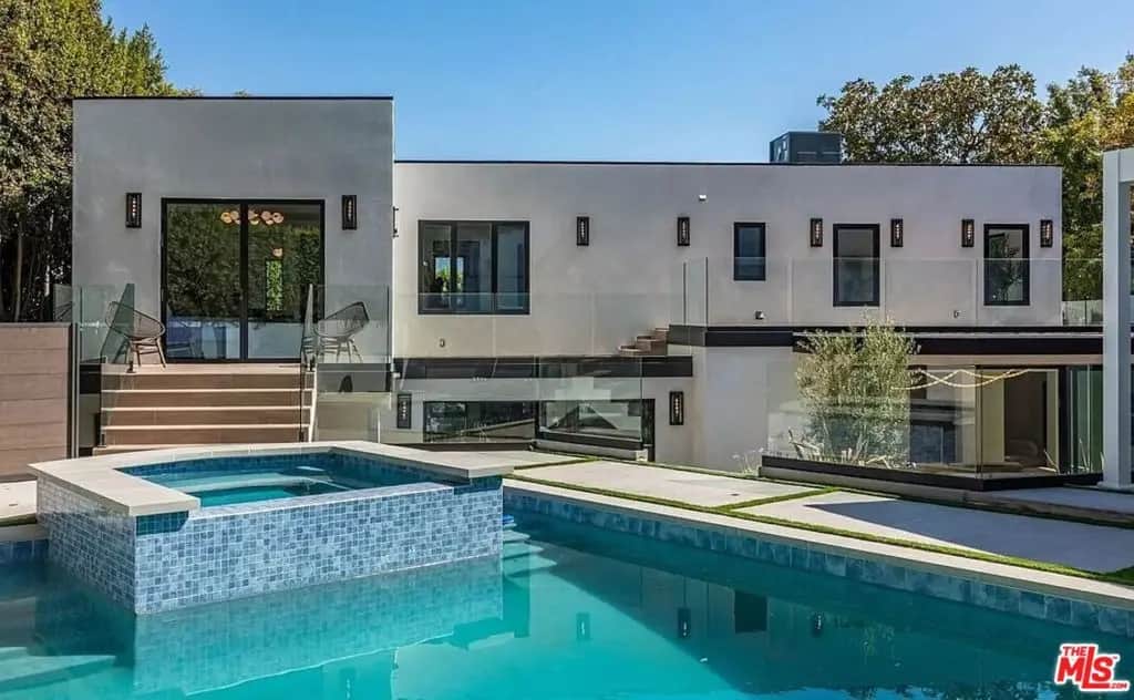 1271 Sunset Plaza Drive, Los Angeles, CA — listing photo 1