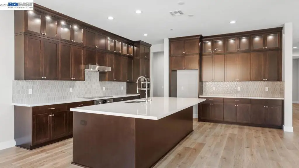 1589 Strathaven Place, Brentwood, CA — listing photo 1