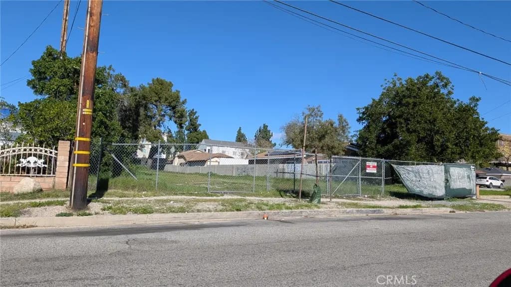 11055 Stagg Street, Sun Valley, CA — listing photo 1