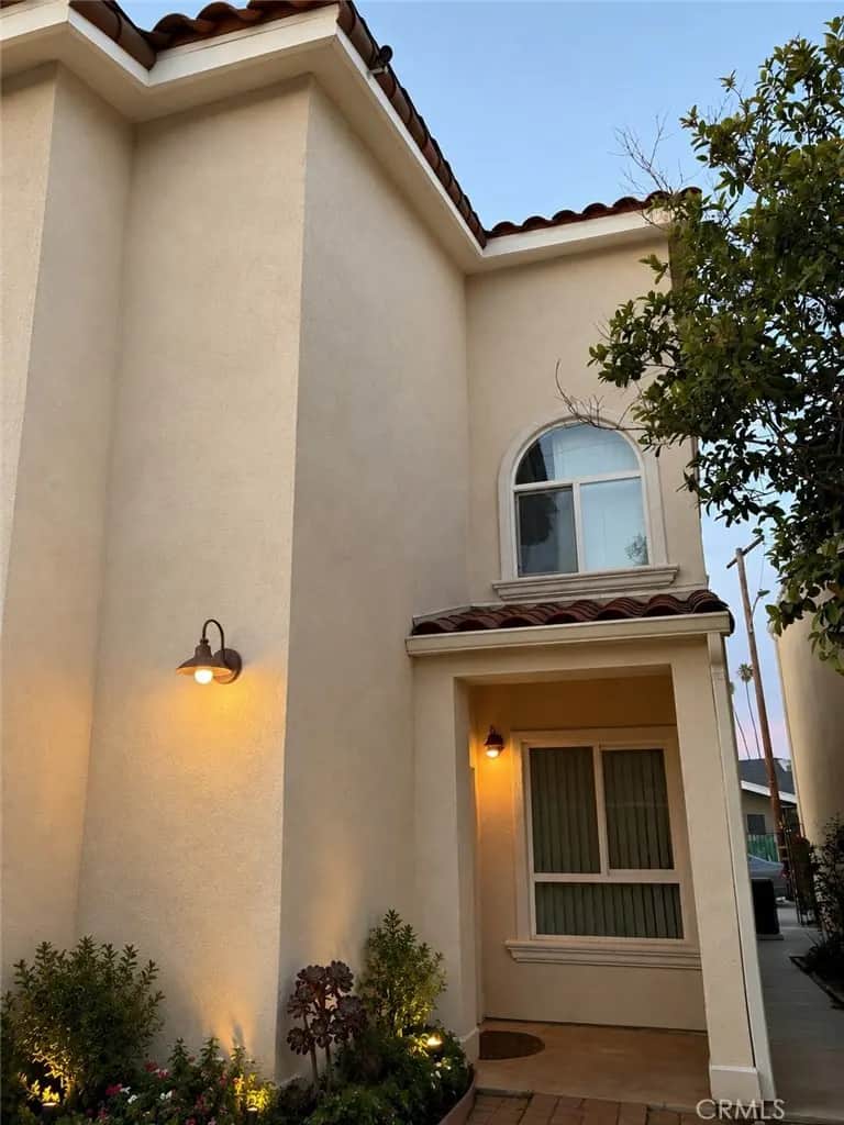 1637 E Gage Avenue, Los Angeles, CA — listing photo 1