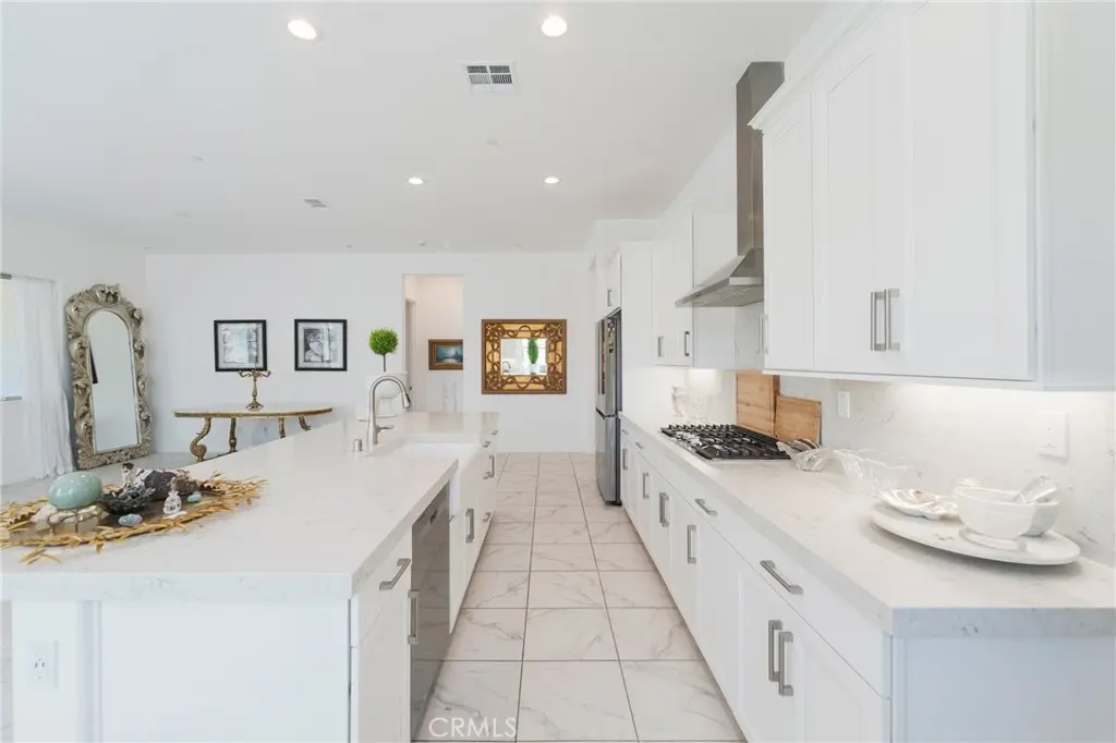 11986 Sagecrest Court, Corona, CA — listing photo 1