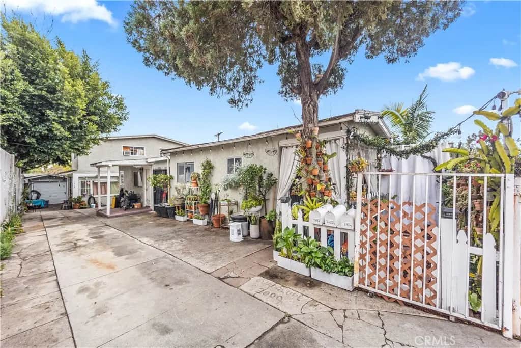 2424 West, Los Angeles, CA — listing photo 1