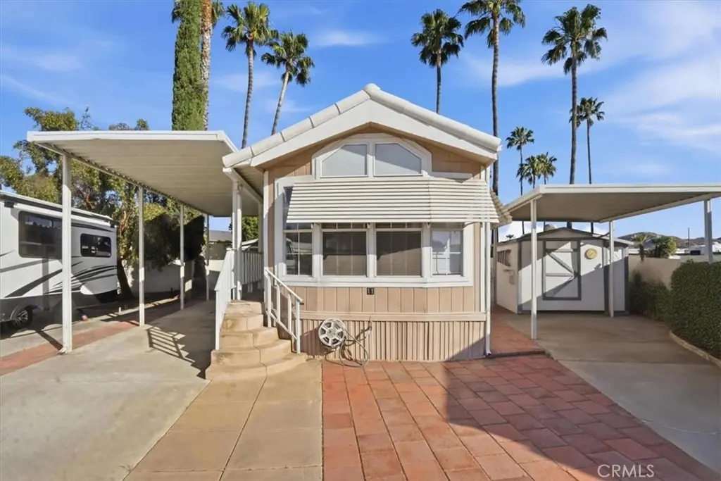 1295 S Cawston 11, Hemet, CA — listing photo 1